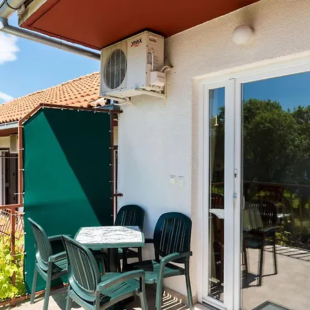 Tabain I Apartmán *